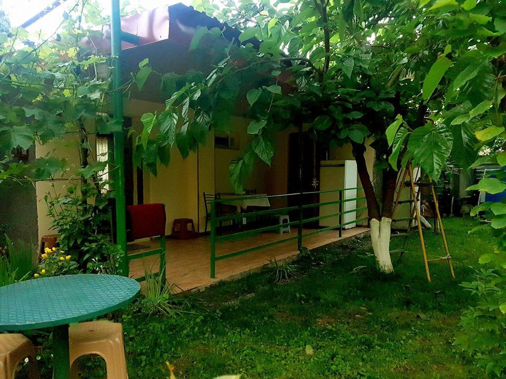 Guest House Villa ควาเรลี ภายนอก รูปภาพ