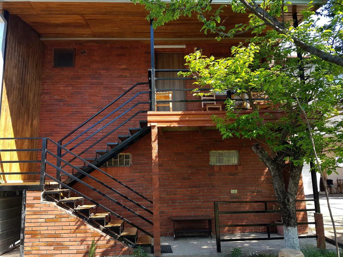 Guest House Villa ควาเรลี ภายนอก รูปภาพ